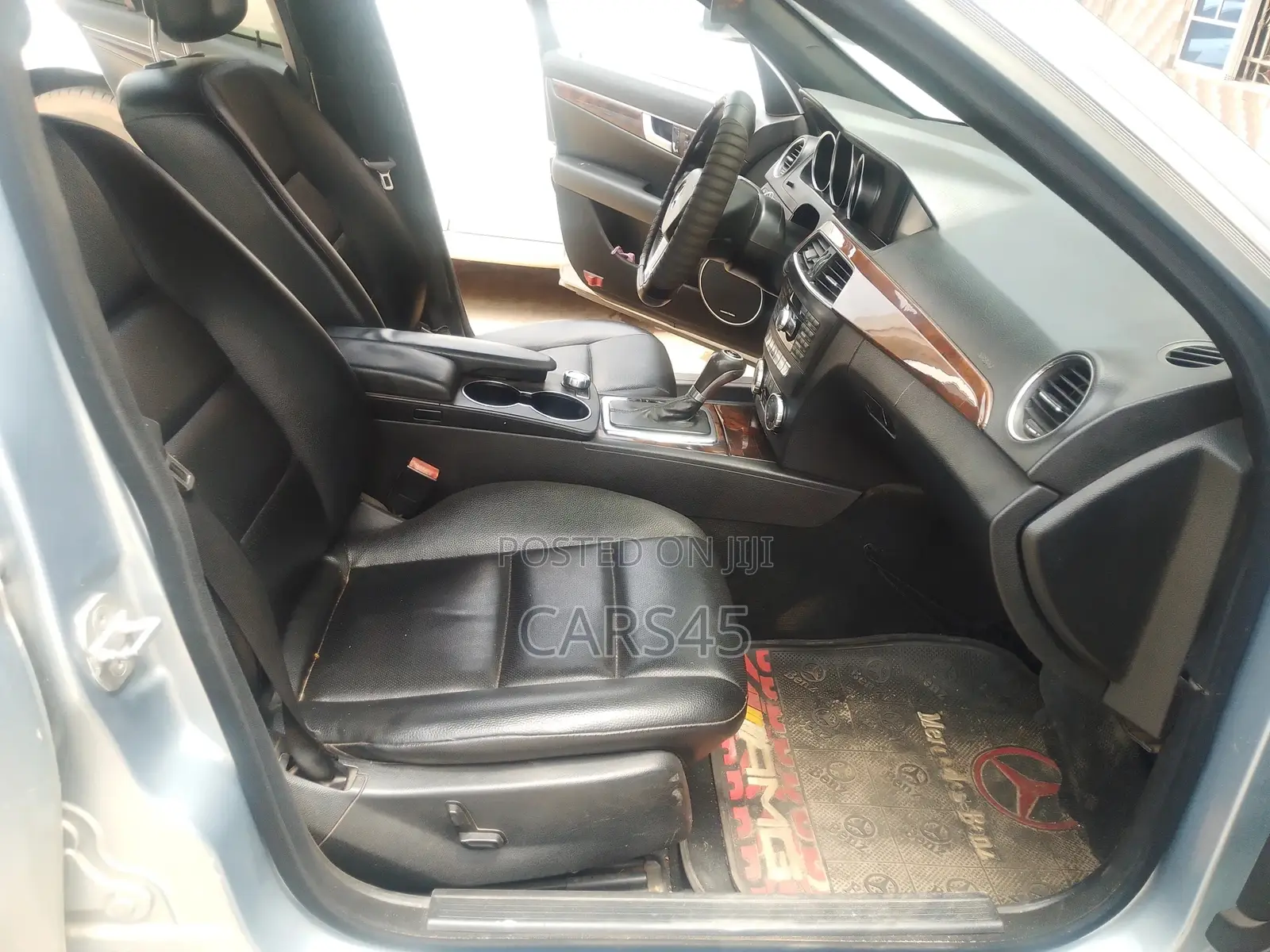 Mercedes-Benz C300 2013 Silver