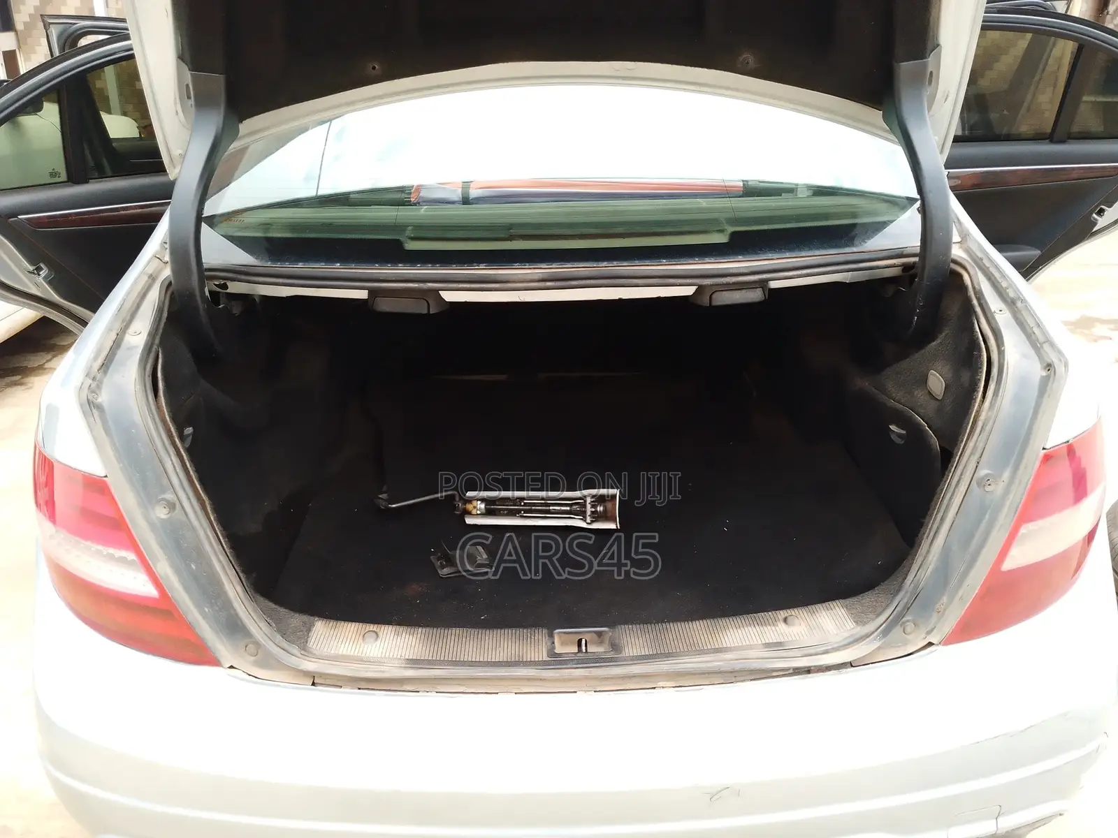 Mercedes-Benz C300 2013 Silver
