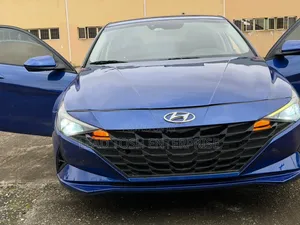 Hyundai Elantra 2021 Blue