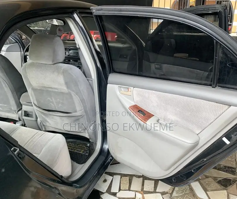 Toyota Corolla 2006 Black