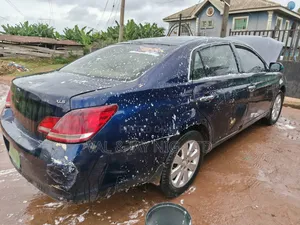 Toyota Avalon 2005 Blue