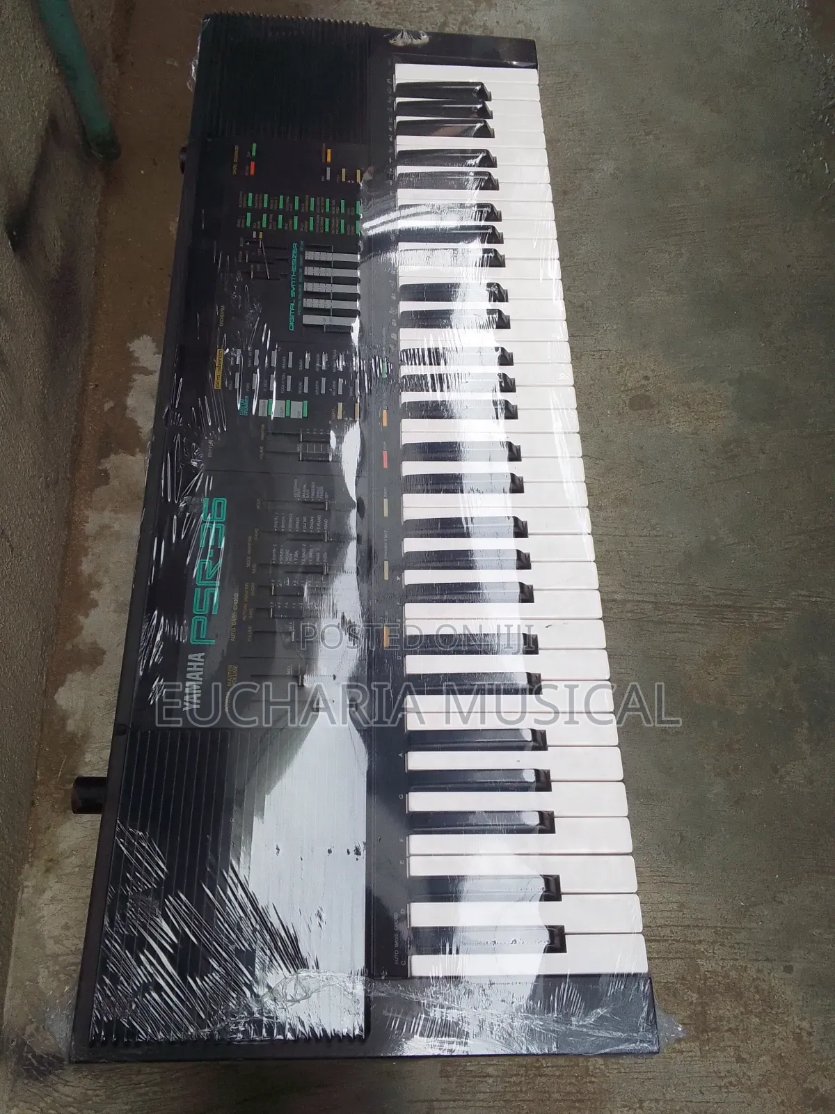Yamaha PSR-36 Keyboard – Clean Working Perfectly