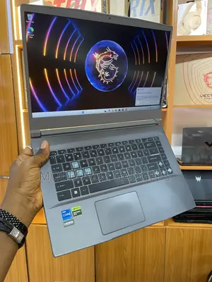 Laptop MSI GF65 Thin 10UE 16GB Intel Core i5 SSD 512GB