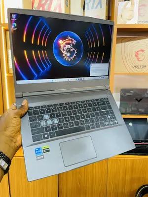 Laptop MSI GF65 Thin 10UE 16GB Intel Core i5 SSD 512GB