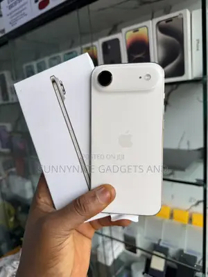 Apple iPhone Air 256 GB Gold