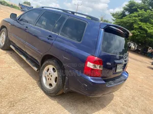 Toyota Highlander 2005 Blue