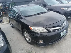 Toyota Corolla 2013 Black