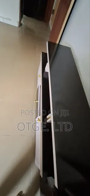Neatly Used Stand