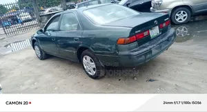 Toyota Camry Automatic 1999 Green