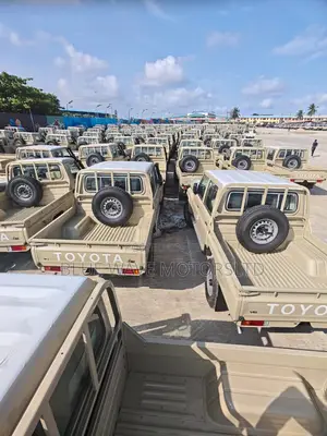 New Toyota Land Cruiser 2025 White