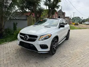 Mercedes-Benz GLE-Class 2017 White