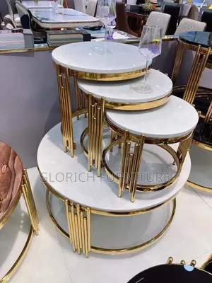 4-Piece White Marble-Top Nesting Table Set – Gold Art Deco Rod Frame