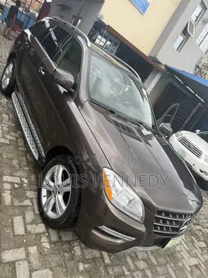 Mercedes-Benz M Class ML350 4MATIC 4dr SUV AWD (3.5L 6cyl 7A) 2014
