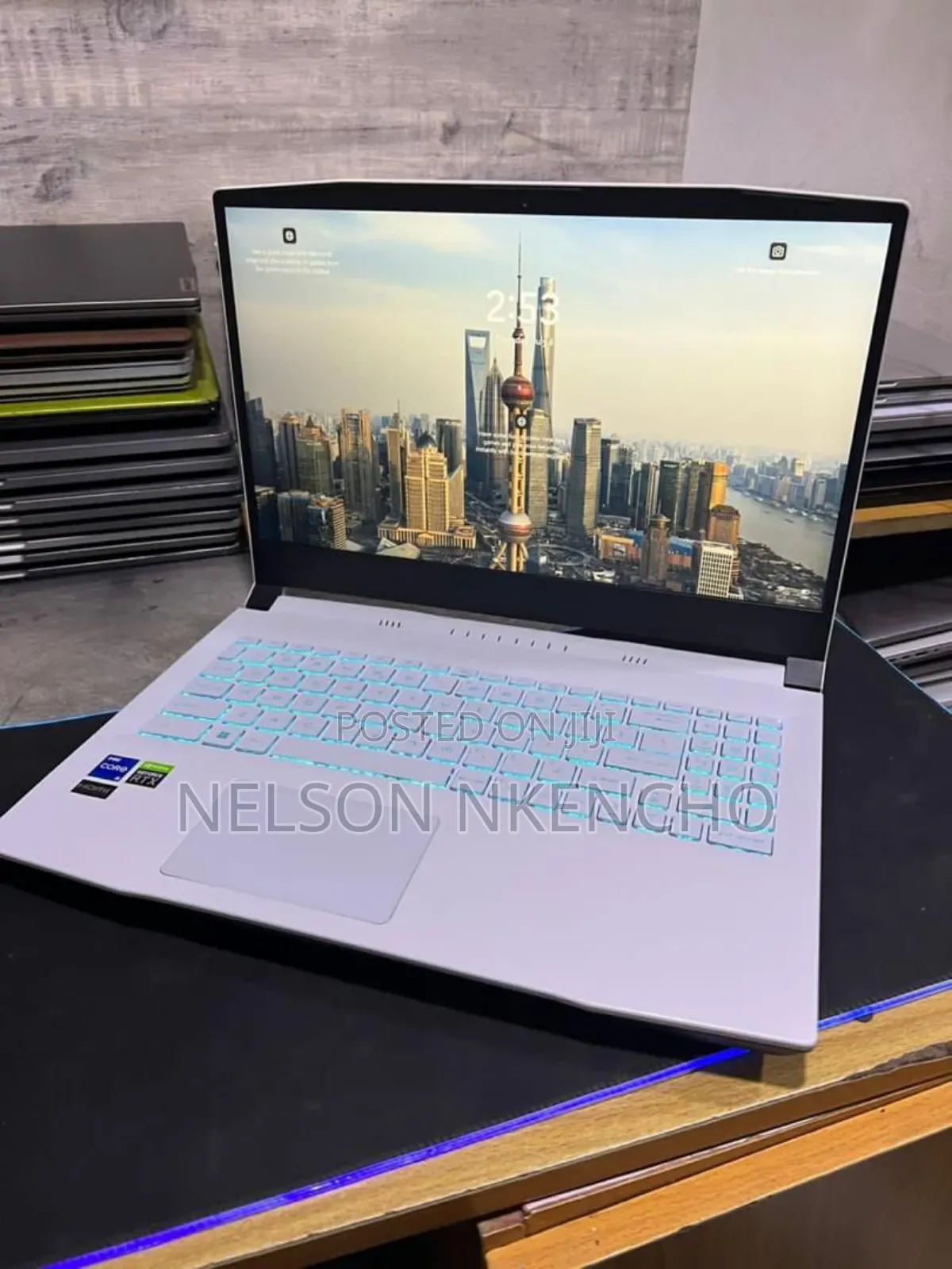Laptop MSI MSI Sword 15 16GB Intel Core i5 SSD 500GB