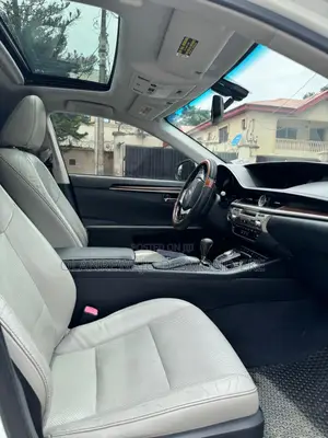 Lexus ES 250 2013 White