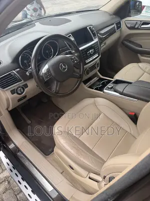 Mercedes-Benz M Class ML350 4MATIC 4dr SUV AWD (3.5L 6cyl 7A) 2014