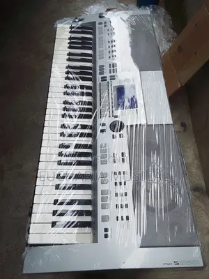 Yamaha PSR-S550 Arranger Keyboard – UK Used