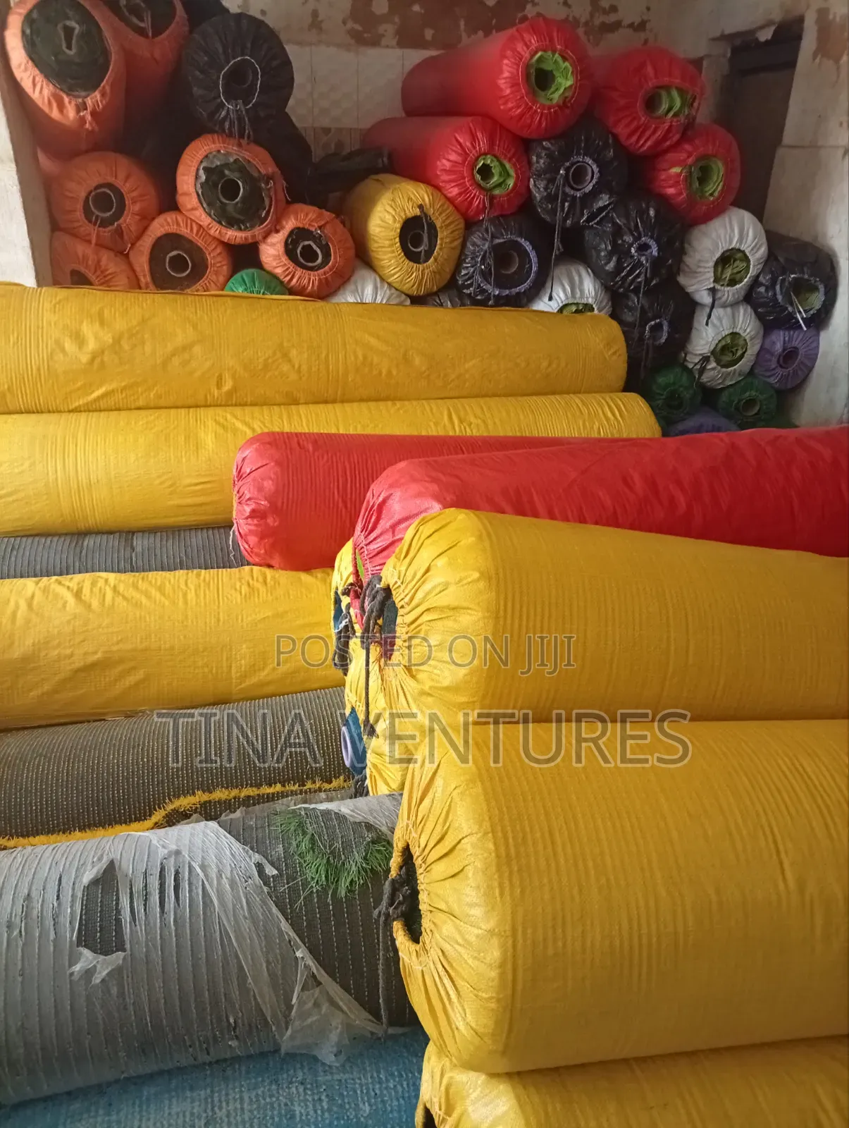 Artificial Grass. Full Rolls and Pieces Available in Bulk.