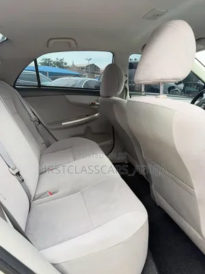 Toyota Corolla 2012 Silver