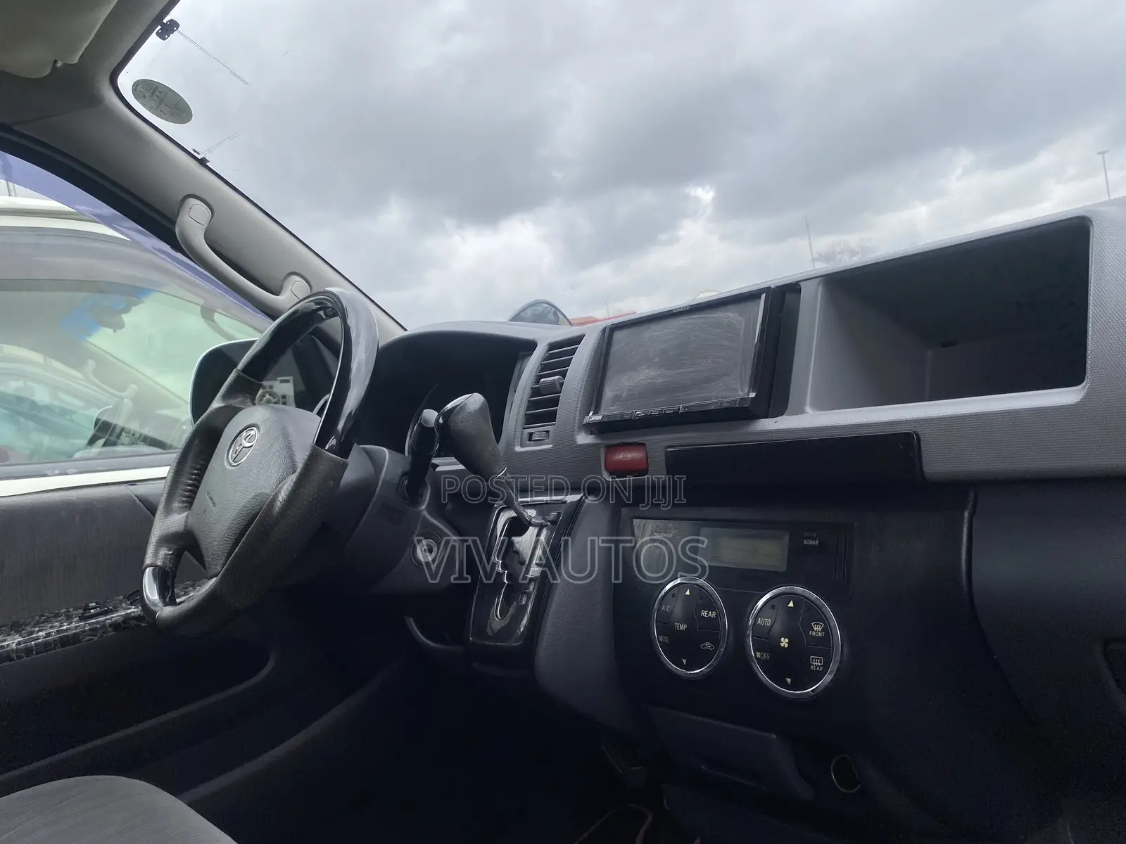 Toyota HiAce 2013 Grey
