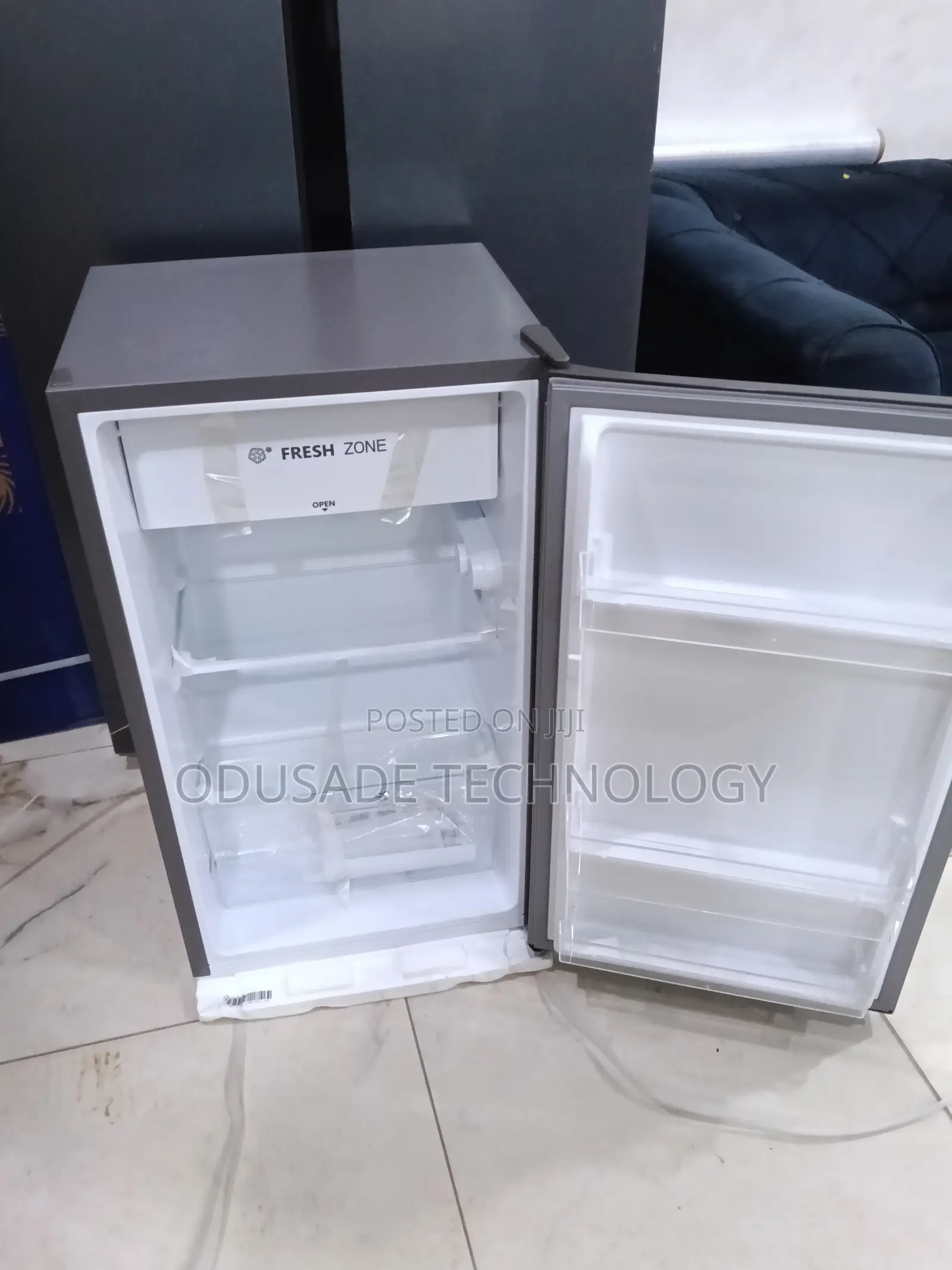 90L Hisense Single Door Refrigerator REF093DR