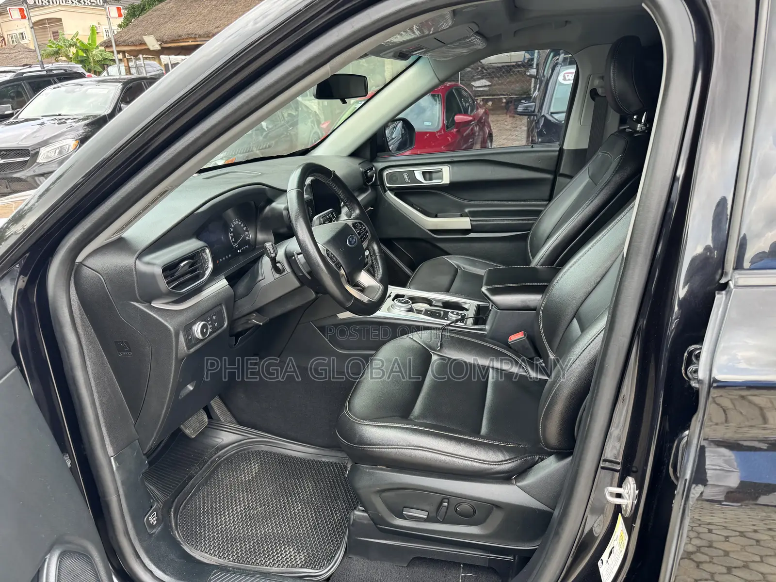 Ford Explorer XLT 2021 Black