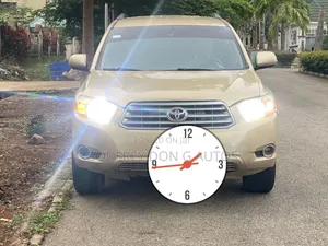 Toyota Highlander 2010 Brown