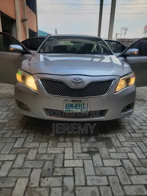 Toyota Camry LE 4dr Sedan (2.4L 4cyl 5A) 2008 Silver