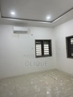 18bdrm Block of Flats in Jahi Gilmore for rent