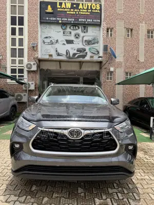 Toyota Highlander 2021 Gray