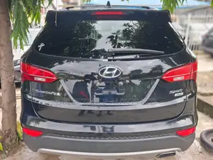 Hyundai Santa Fe 2015 Black