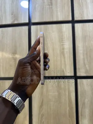 Apple iPhone 14 128 GB Pink