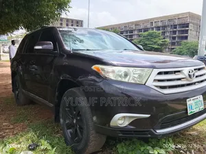 Toyota Highlander 2011 Maroon