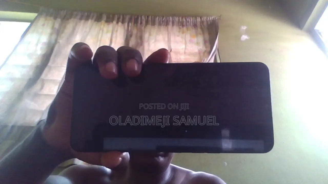 Samsung Galaxy A06 128 GB Gold