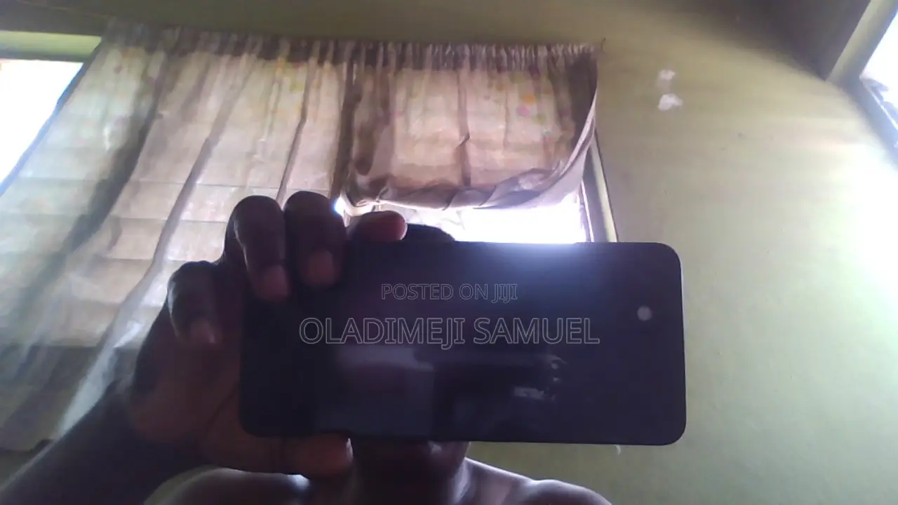 Samsung Galaxy A06 128 GB Gold