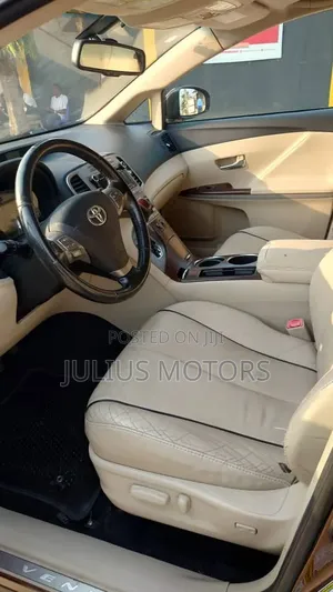 Toyota Venza 2010 Brown
