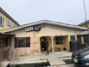 500sqm Demolishable Property for Sale in Ijesha, Lagos