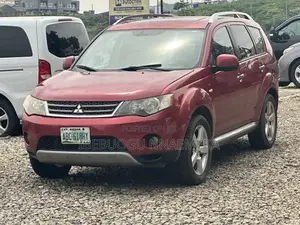 Mitsubishi Outlander SE 2010 Red