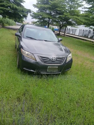Toyota Camry 2009 Gray