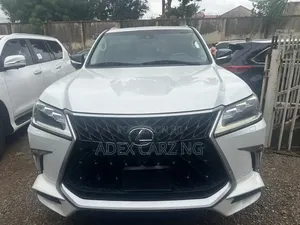 Lexus LS 2017 White