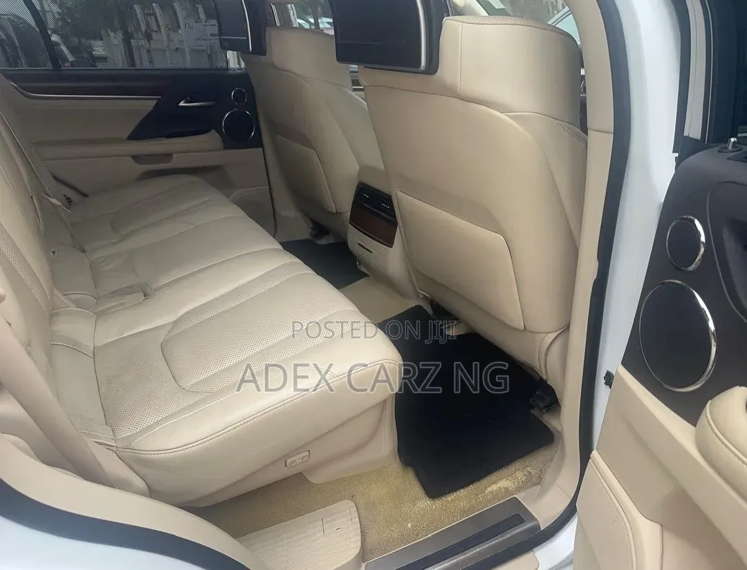 Lexus LS 2017 White