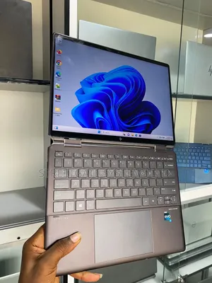 Laptop HP Spectre X360 16GB Intel Core i7 SSD 1T