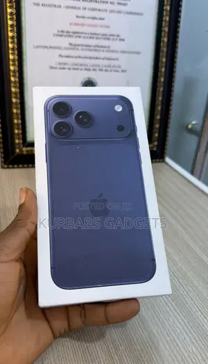 New Apple iPhone 17 Pro Max 256 GB Blue