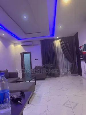 3bdrm Apartment in Lekki Phase 1 for sale