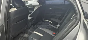 Toyota Camry Hybrid SE 2024 Gray