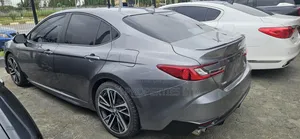 Toyota Camry Hybrid SE 2024 Gray