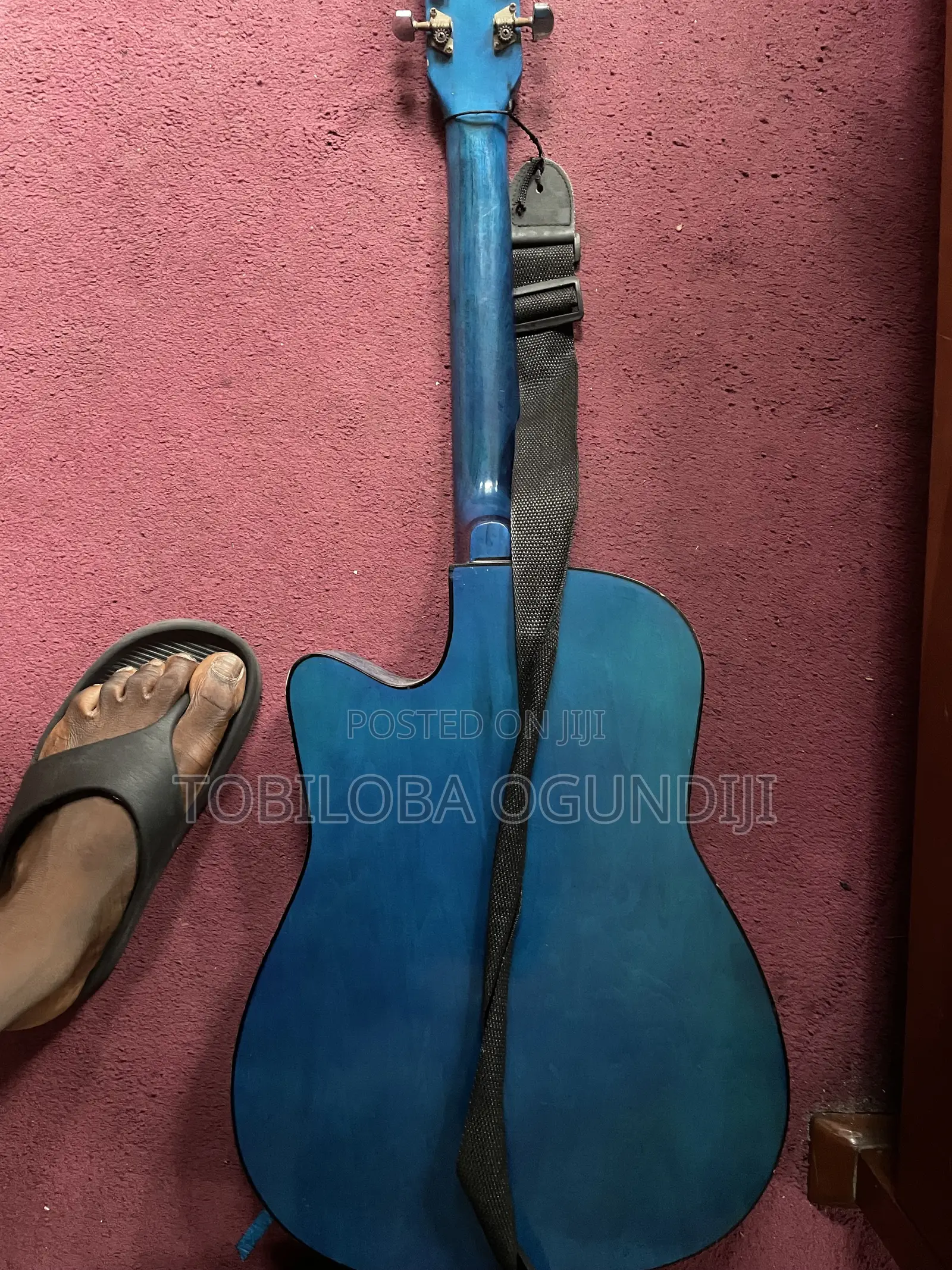 Generic Acoustic Box Guitar - Blue