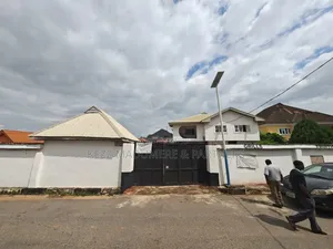 5bdrm Duplex in Dbs Road,  Oshimili for rent
