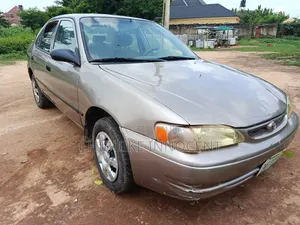 Toyota Corolla 2000
