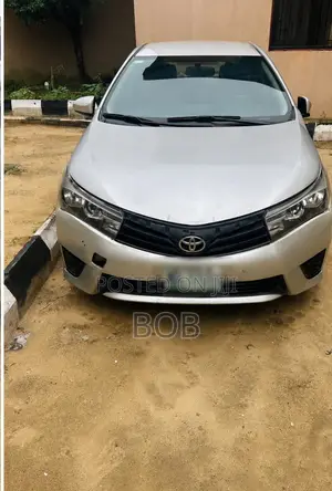 Toyota Corolla L 4dr Sedan (1.8L 4cyl 4A) 2014 Silver